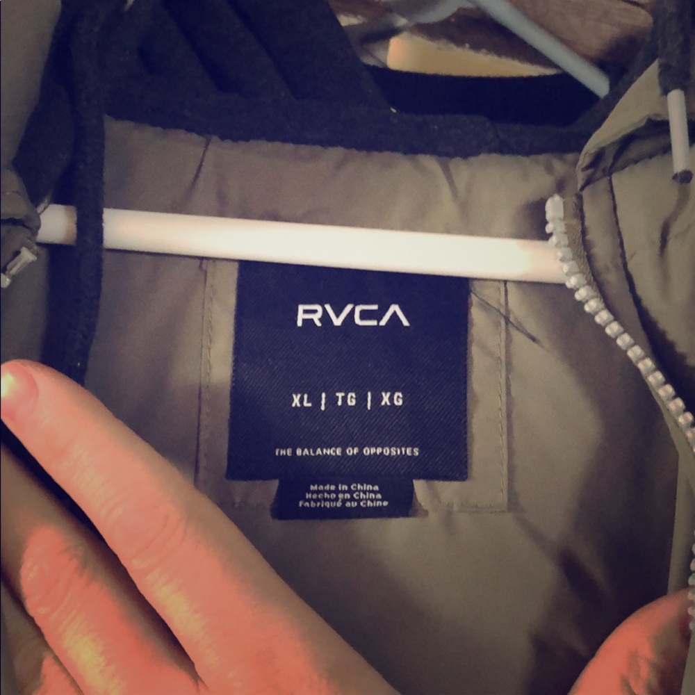 Rvca jacket (new)